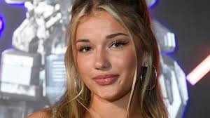 Breckie Hill Merch: How This Influencer is Redefining Fashion 4 - Criminal Minds Store images 17 - Criminal Minds Store